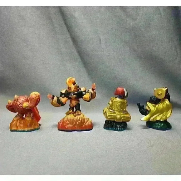 Skylanders Swap-Force Figures Blast Zone, Legendary Zoo Lou, Heavy Duty Sprocket - Picture 3 of 6